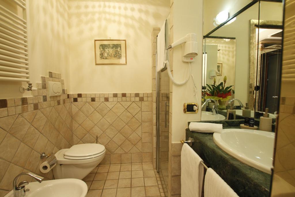 Apartmán Rome Imperial Crown Pokoj fotografie